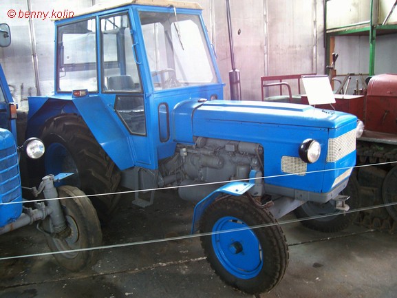 Zetor 004