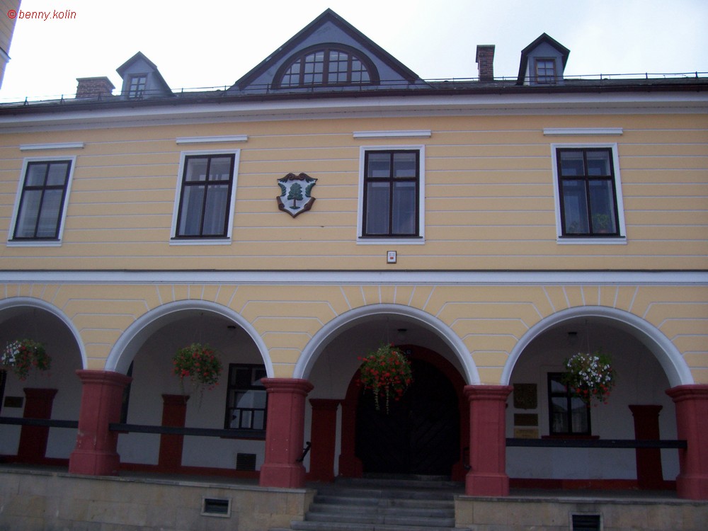 Jílemnické náměstí-radnice 88