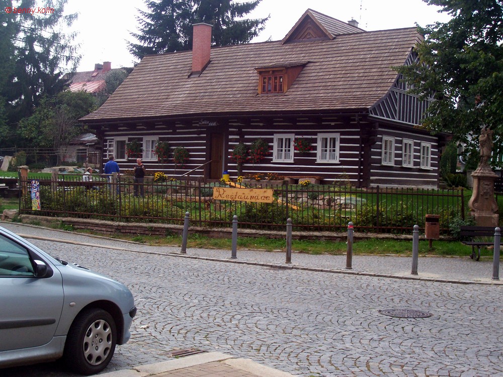 Zvědavá ulička 95