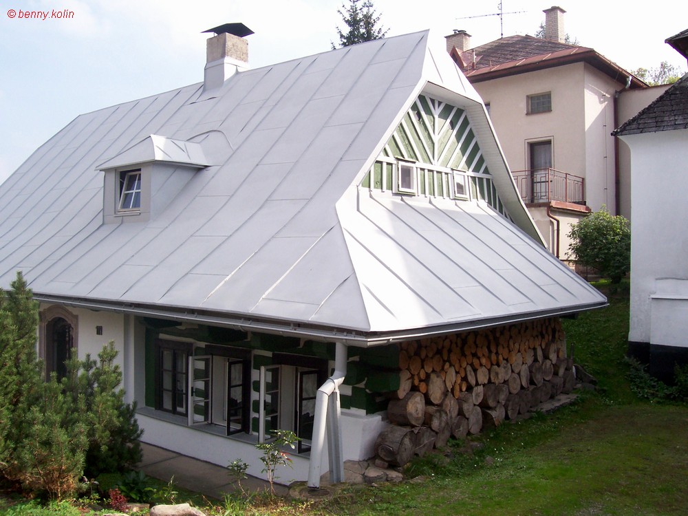 Zvědavá ulička 106
