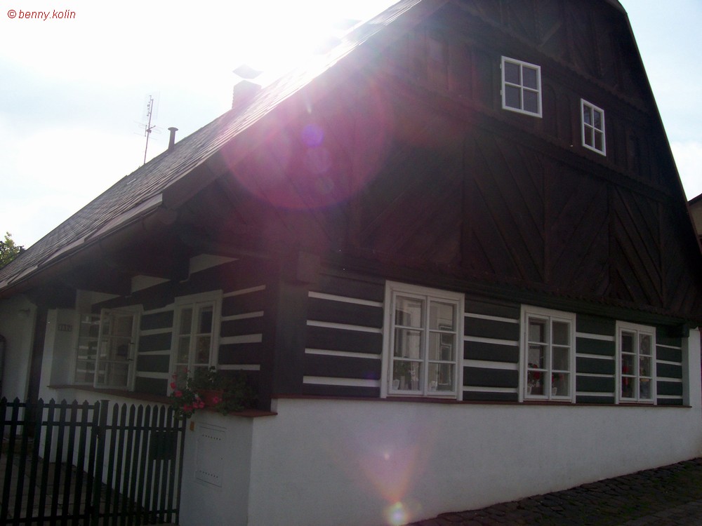 Zvědavá ulička 108